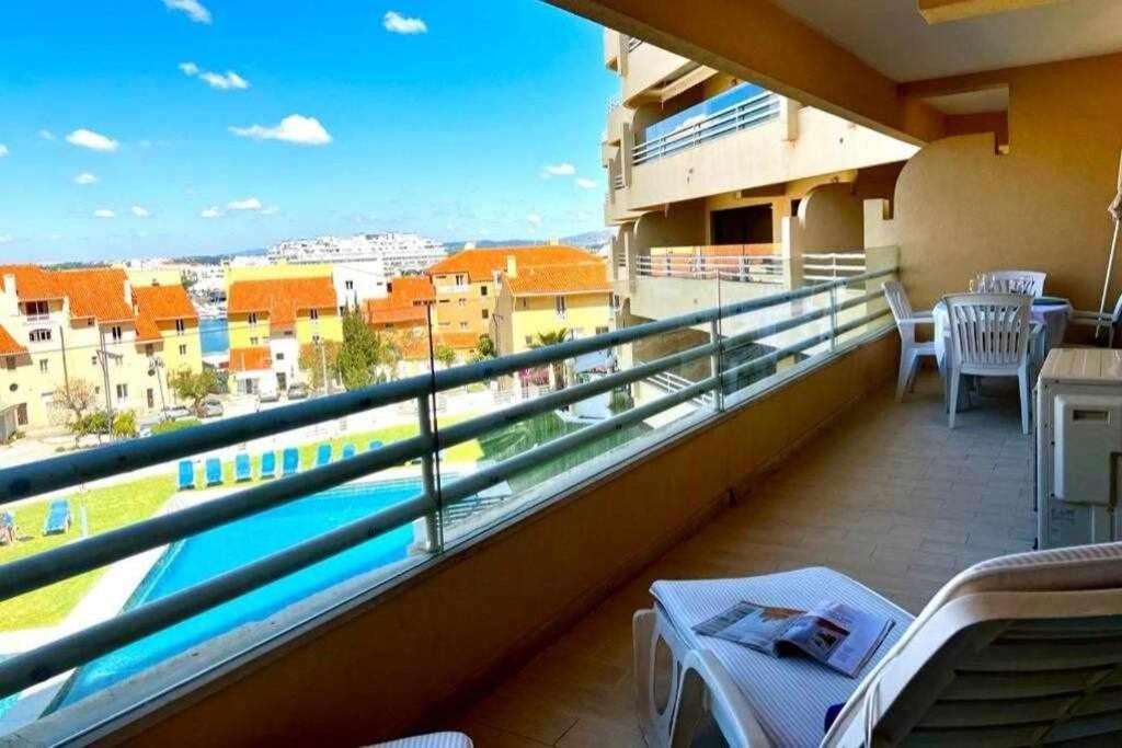 Marina Mar By Fhr Piscina Parking Apartment Quarteira Exterior photo